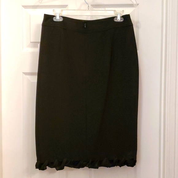 NWT Sunny Leigh Women's 6 Black Midi Pencil Skirt with Beautiful Ribbon Laced - Picture 2 of 3